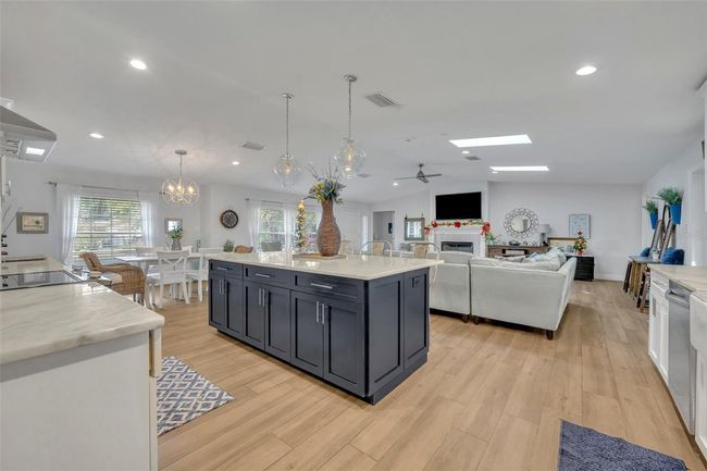 2045 Woody Dr, House other with 5 bedrooms, 3 bathrooms and null parking in WINDERMERE FL | Image 18
