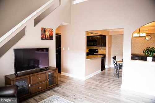 b27-27 Bonnie Gellman Ct, PHILADELPHIA, PA, 19114-3222 | Card Image