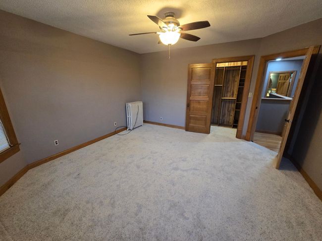 Brand new carpeting, ceiling fan | Image 38