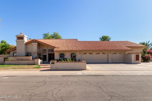 8651 E Thoroughbred Trl, Scottsdale, AZ, 85258-1443 | Card Image