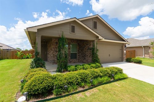 232 Reagor Dr, Taylor, TX, 76574-4537 | Card Image