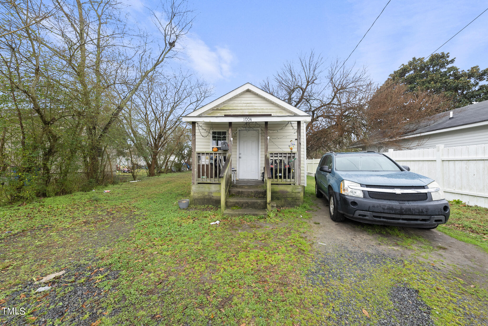 Layton Ave, Dunn, NC 28334