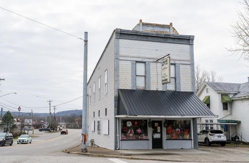1-11801 Gallia Pike, Wheelersburg, OH, 45694-8438 | Card Image