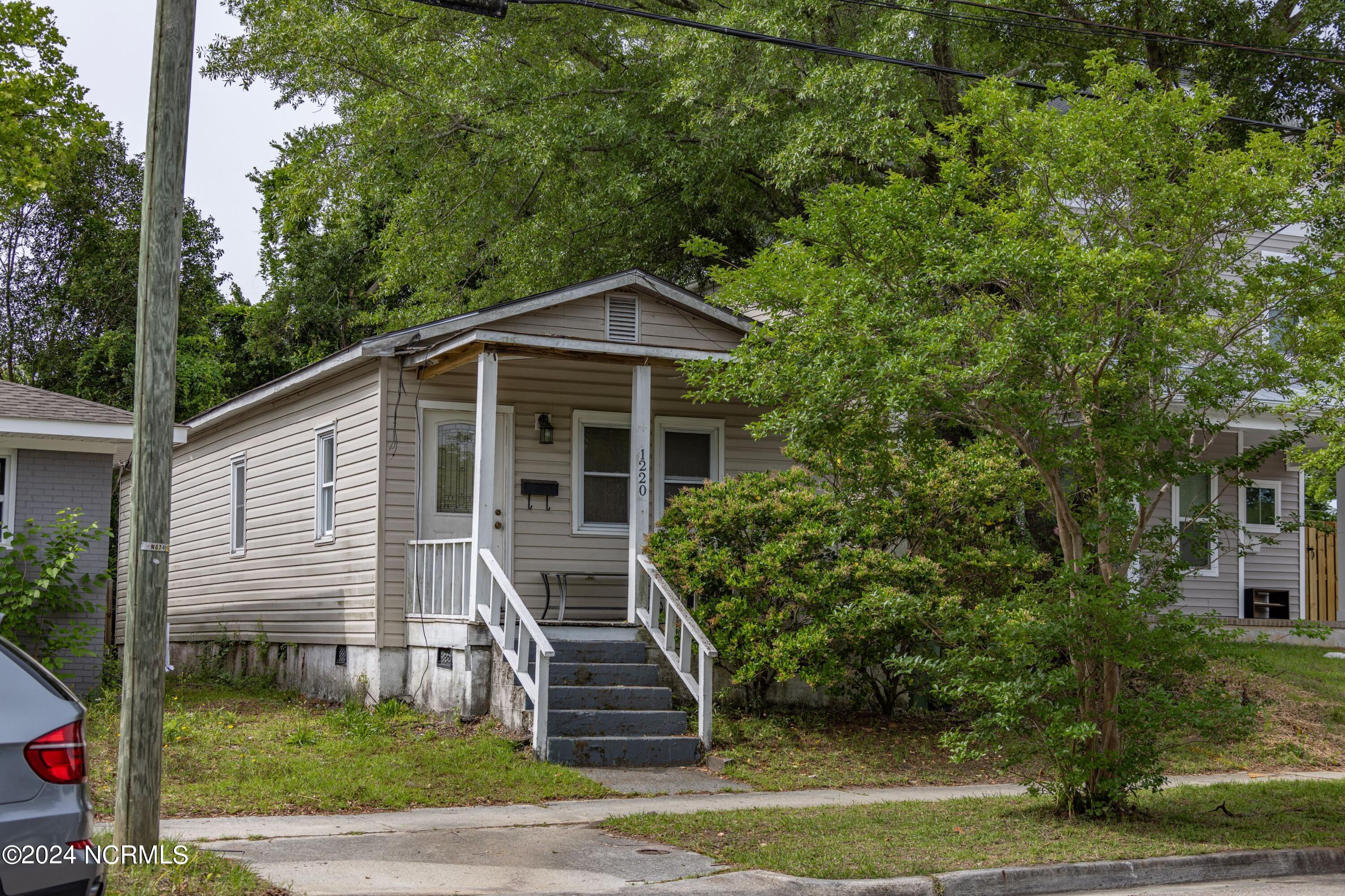 Queen St, Wilmington, NC 28401