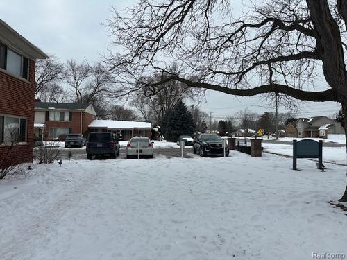 apt-206-11410 Canal Rd, Sterling Heights, MI, 48314-1574 | Card Image