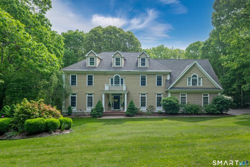 7 Caleb Ct, Guilford, CT, 06437-2298 | Card Image