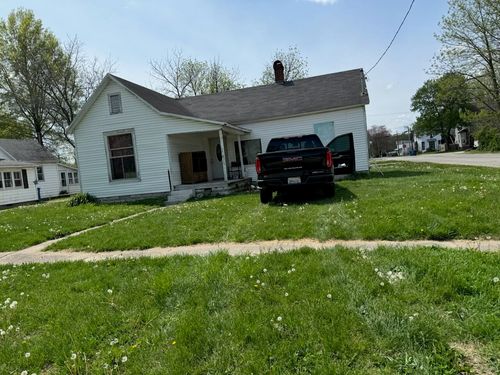 801 S Franklin St, Robinson, IL, 62454-2327 | Card Image