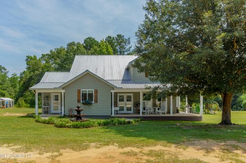 5211 Agricola Latonia Rd, Lucedale, MS, 39452-8795 | Card Image