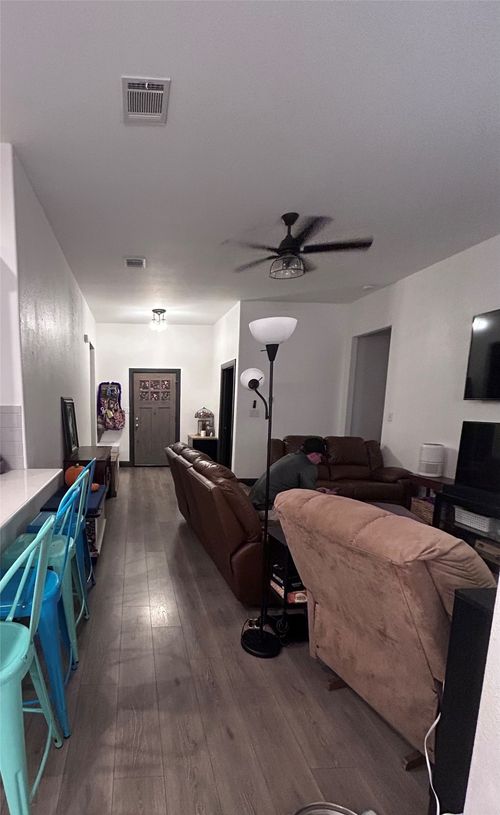 324 Bronco Dr, Pilot Point, TX, 76258-1543 | Card Image