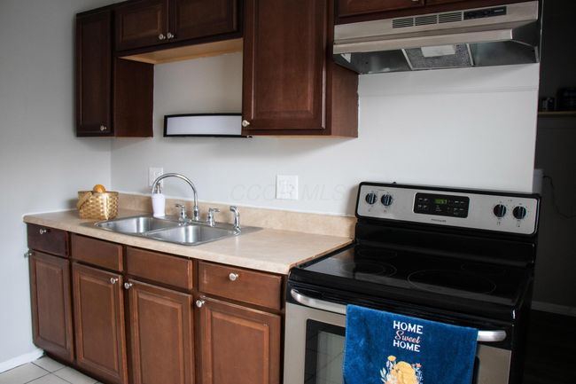 2885 Atwood Ter, Home with 2 bedrooms, 1 bathrooms and null parking in Columbus OH | Image 7
