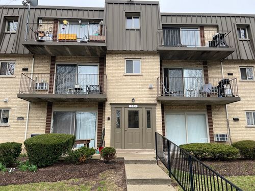 apt-2a-573 Fairway View Dr, Wheeling, IL, 60090-3813 | Card Image