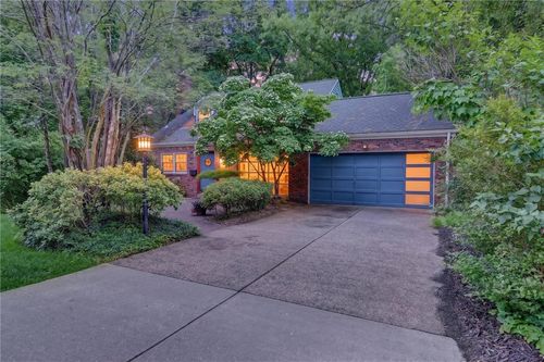 339 Oak Forest Dr, Pittsburgh, PA, 15216-1122 | Card Image