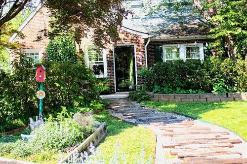 2331 Fairway Dr, Winston-Salem, NC, 27103-3653 | Card Image