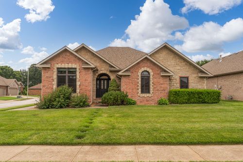4579 S Lafontaine Ave, Springfield, MO, 65810-1556 | Card Image