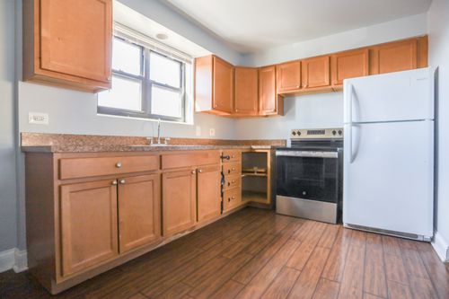 2n-9016 Lamon Avenue, Skokie, IL, 60077 | Card Image