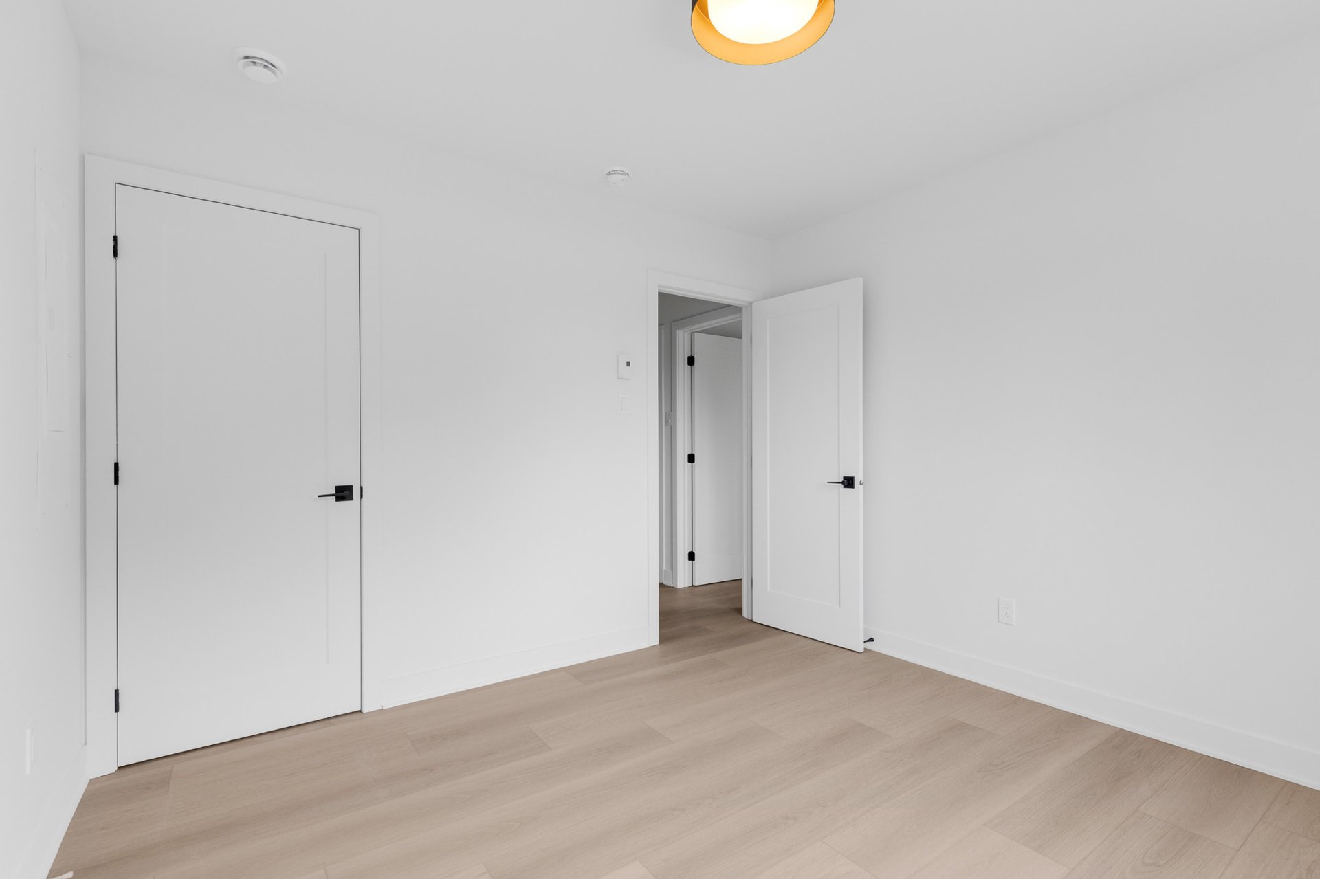 Residential Lease in L'Île-Perrot 5