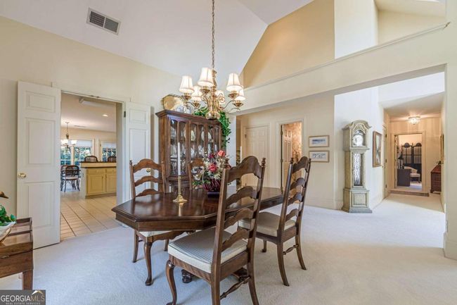 5700 Grove Point Rd, House other with 3 bedrooms, 3 bathrooms and 2 parking in Johns Creek GA | Image 13