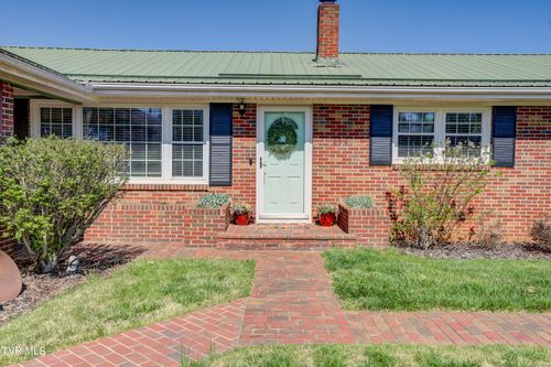 610 Ridgeview Dr, Johnson City, TN, 37604-1624 | Card Image