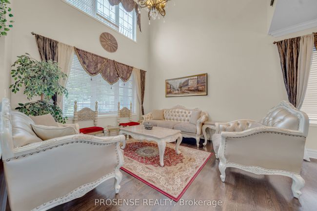 147 Whitwell Dr, House other with 6 bedrooms, 4 bathrooms and 4 parking in Brampton ON | Image 15