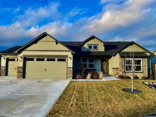 15 E 12th St, Deer Park, WA, 99006-5592 | Card Image