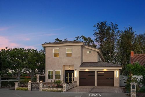 64 Mann St, Irvine, CA, 92612-2127 | Card Image