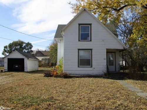 915 N Oak St, Iowa Falls, IA, 50126 | Card Image