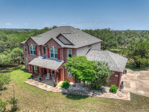 577 River Chase Dr, New Braunfels, TX, 78132-3534 | Card Image