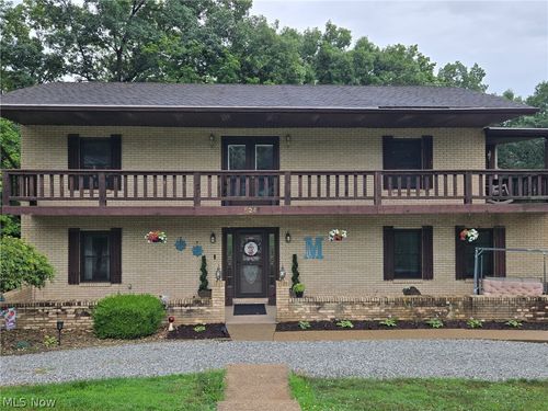 524 Ridgewood Blvd, Belpre, OH, 45714-8226 | Card Image