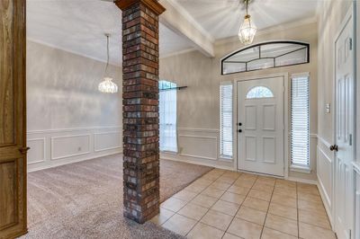 204 William Wallace Drive, House other with 3 bedrooms, 2 bathrooms and null parking in Burleson TX | Image 2