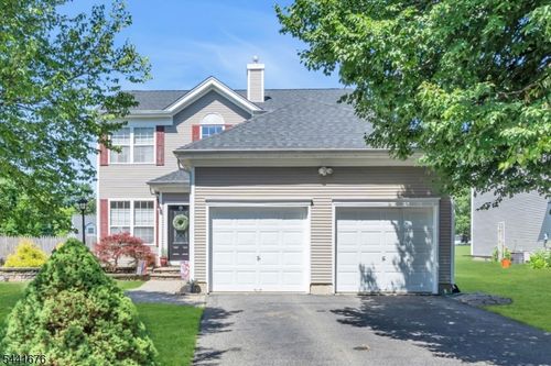 35 Musky Ridge Dr, Hackettstown, NJ, 07840-1750 | Card Image
