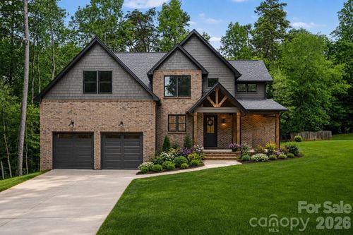 401 7th Street Pl Ne, Conover, NC, 28613-1667 | Card Image