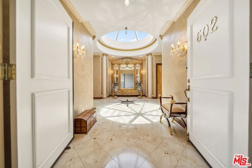 unit-602-425 N Maple Dr, Beverly Hills, CA, 90210-3861 | Card Image