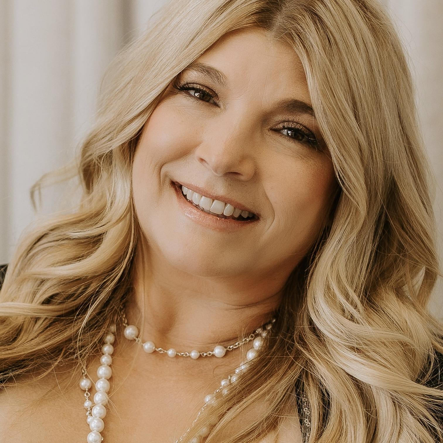 Stefanie Silveira-Chavez