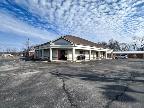 1-1206 N Walton Blvd, Bentonville, AR, 72712-4131 | Card Image