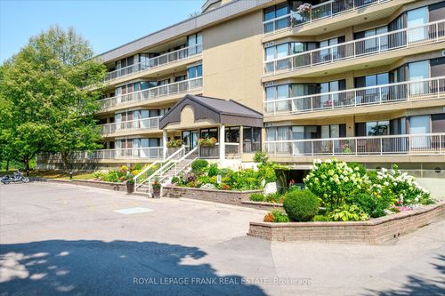308-40 Auburn St, Peterborough, ON, K9H2G2 | Card Image