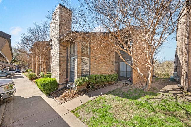 APT-3004 - 2204 W Park Blvd, Condo with 3 bedrooms, 3 bathrooms and null parking in Plano TX | Image 4