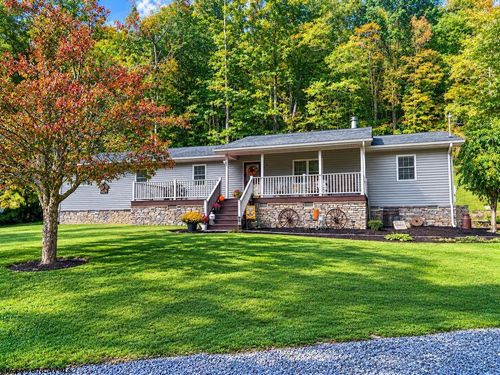 90 Gordon Rd, Beverly, WV, 26253-4622 | Card Image