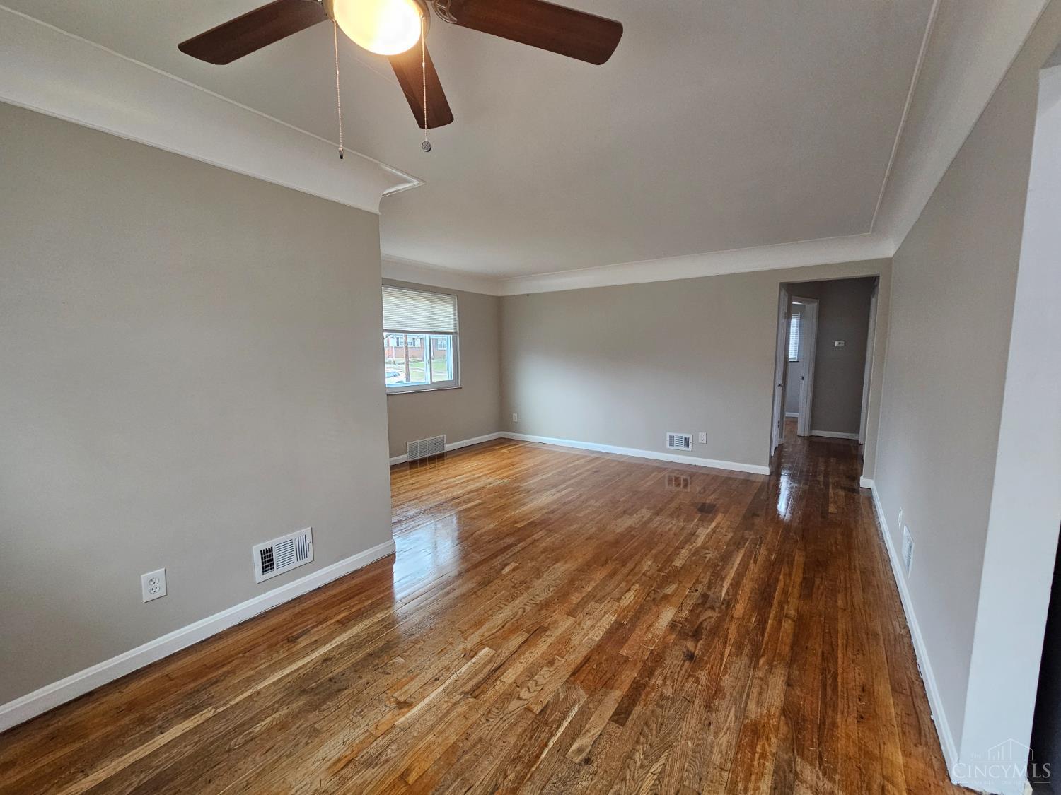 Residential in Springfield Twp. 5
