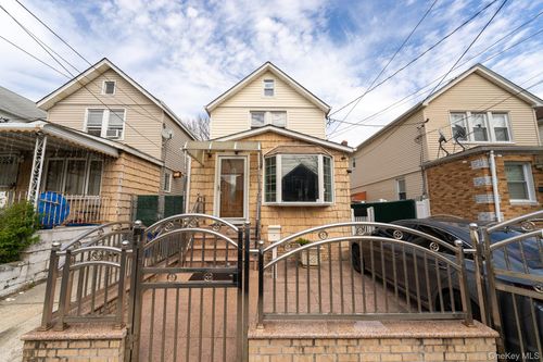 105-41 90th St, Ozone Park, NY, 11417-1341 | Card Image
