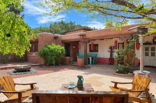 1352 Bishops Lodge Rd, Santa Fe, NM, 87506-0002 | Card Image