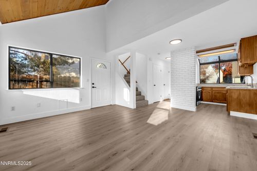 2545 Garfield Dr, Sparks, NV, 89431-2795 | Card Image