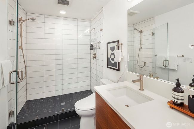 B - 8314 14 Th Ave Nw, Townhouse with 3 bedrooms, 4 bathrooms and 1 parking in Seattle WA | Image 19