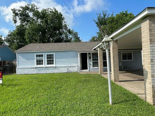 5746 Groveton St, Houston, TX, 77033-2407 | Card Image