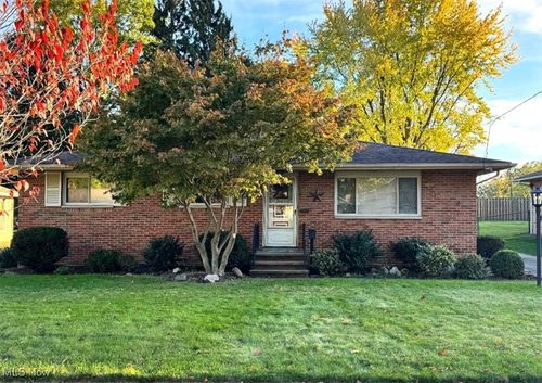 22377 Rivergate Dr, Rocky River, OH, 44116-3719 | Card Image