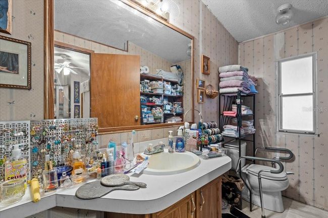 6240 Sw County Road 344, House other with 2 bedrooms, 2 bathrooms and null parking in TRENTON FL | Image 11