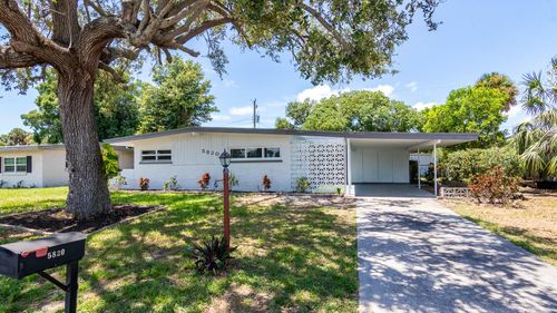 5820 24th St W, BRADENTON, FL, 34207-3930 | Card Image