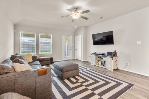 10835 Cliffs View Drive, Rosharon, TX, 77583 | Card Image