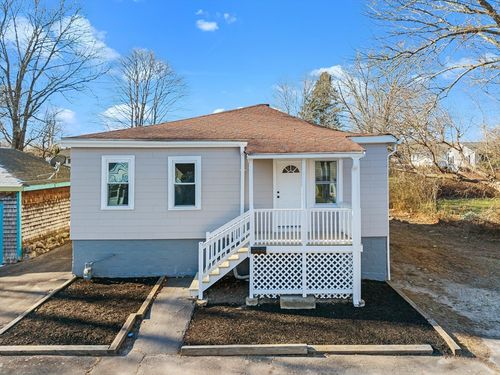 73 Gifford Ave, Dartmouth, MA, 02747-2419 | Card Image