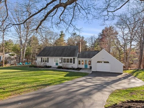 11 Phyllis Rd, Foxboro, MA, 02035-1517 | Card Image