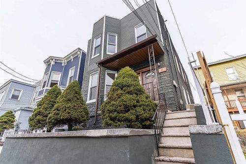 620 37th St, Union City, NJ, 07087-7873 | Card Image